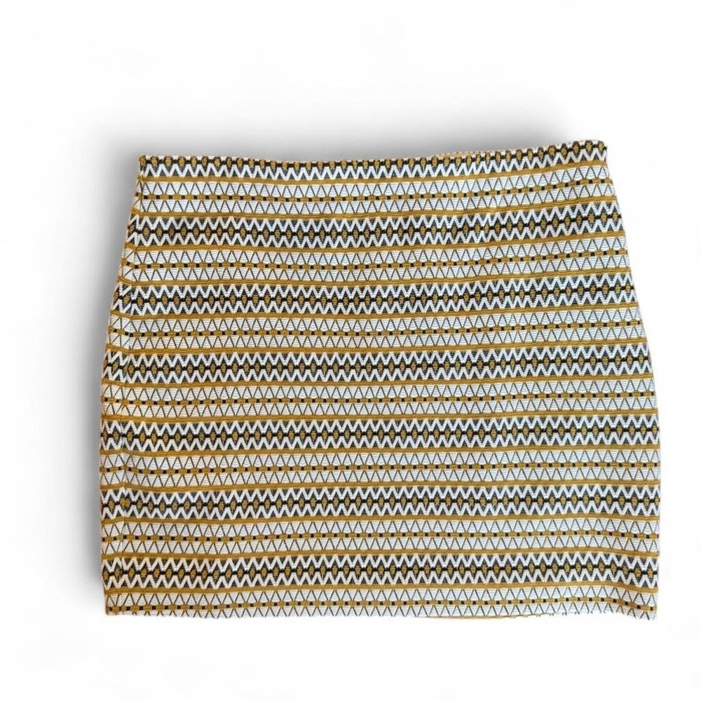 EXPRESS Aztec Tribal Stretchy Mini Skirt Yellow Black Cream Size Small L